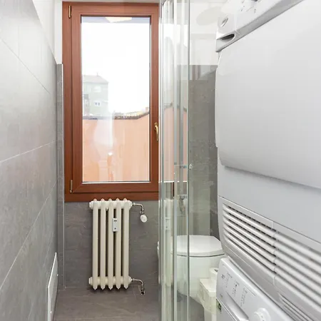 Prestige With Sauna And Free Parking - M4 ميلان