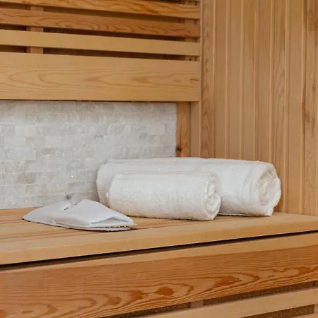 Prestige With Sauna And Free Parking - M4 *